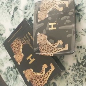 Hourglass leopard palette